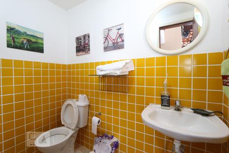 Casa à venda com 221m², 3 quartos e 2 vagasBanheiro Social 2