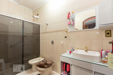 Casa à venda com 630m², 6 quartos e 5 vagas Casa à venda com 630m², 6 quartos e 5 vagasBanheiro suíte 3