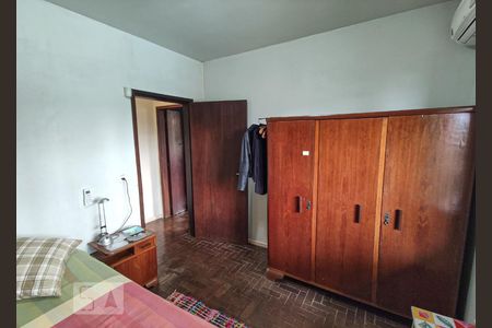 Casa à venda com 269m², 4 quartos e 2 vagasDormitório 2