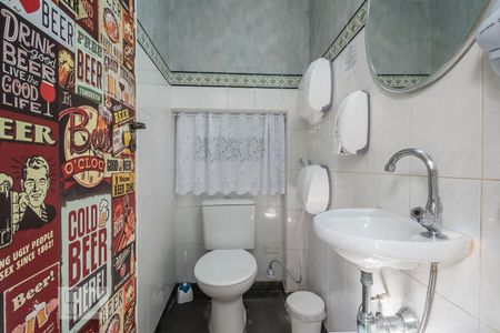 Casa à venda com 100m², 3 quartos e 1 vaga Casa à venda com 100m², 3 quartos e 1 vagaBanheiro 1