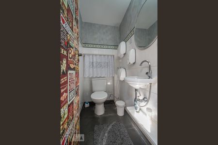 Casa à venda com 100m², 3 quartos e 1 vaga Casa à venda com 100m², 3 quartos e 1 vagaBanheiro 1