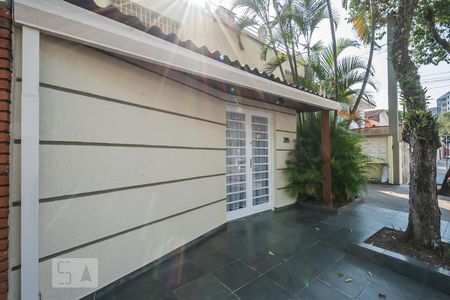 Casa à venda com 100m², 3 quartos e 1 vaga Casa à venda com 100m², 3 quartos e 1 vagaFachada