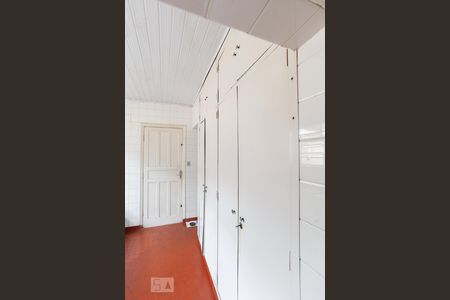 Casa à venda com 421m², 3 quartos e 8 vagas Casa à venda com 421m², 3 quartos e 8 vagasCozinha