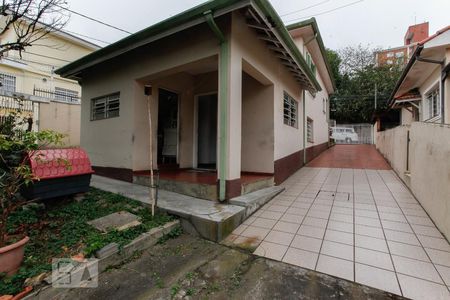 Casa à venda com 421m², 3 quartos e 8 vagas Casa à venda com 421m², 3 quartos e 8 vagasGaragem