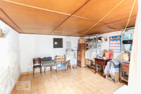 Casa à venda com 421m², 3 quartos e 8 vagas Casa à venda com 421m², 3 quartos e 8 vagasCômodo Extra - Depósito