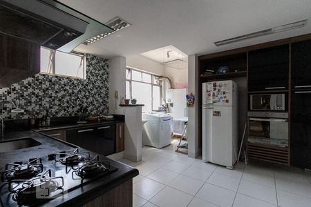 Apartamento à venda com 156m², 3 quartos e 1 vaga Apartamento à venda com 156m², 3 quartos e 1 vagaCozinha