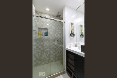 Apartamento à venda com 156m², 3 quartos e 1 vaga Apartamento à venda com 156m², 3 quartos e 1 vagaBanheiro Suite