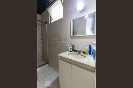 Apartamento à venda com 156m², 3 quartos e 1 vaga Apartamento à venda com 156m², 3 quartos e 1 vagaBanheiro Corredor