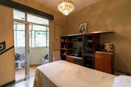 Apartamento à venda com 156m², 3 quartos e 1 vaga Apartamento à venda com 156m², 3 quartos e 1 vagaQuarto 1