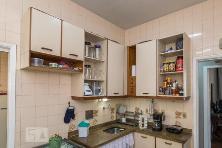 Apartamento à venda com 82m², 3 quartos e sem vaga Apartamento à venda com 82m², 3 quartos e sem vagaCozinha - Armários