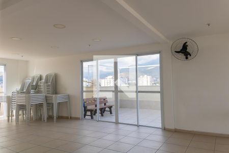 Apartamento à venda com 70m², 2 quartos e 1 vaga Apartamento à venda com 70m², 2 quartos e 1 vagaÁrea comum - Salão de festas