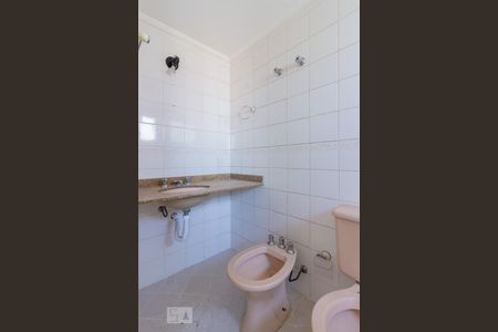 Apartamento para alugar com 90m², 3 quartos e 2 vagas Apartamento para alugar com 90m², 3 quartos e 2 vagasBanheiro da Suíte