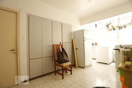 Apartamento à venda com 347m², 4 quartos e 2 vagasArea de Serviços