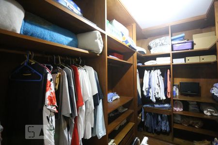 Apartamento à venda com 347m², 4 quartos e 2 vagasCloset da Suite