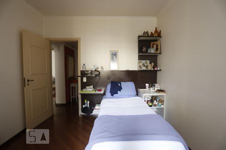 Apartamento à venda com 347m², 4 quartos e 2 vagasQuarto 1