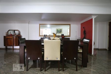Apartamento à venda com 347m², 4 quartos e 2 vagasSala