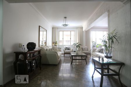 Apartamento à venda com 347m², 4 quartos e 2 vagasSala