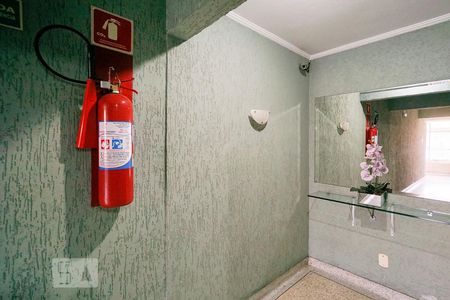 Apartamento à venda com 59m², 2 quartos e 1 vaga Apartamento à venda com 59m², 2 quartos e 1 vagaHall social