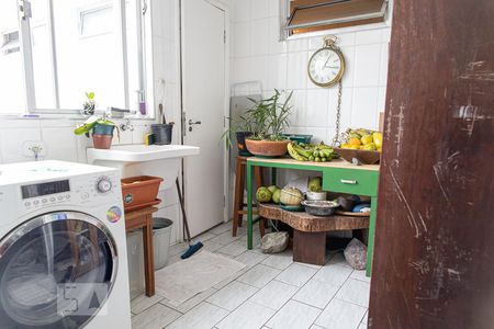 Apartamento à venda com 130m², 3 quartos e 1 vagaÁrea de Serviço