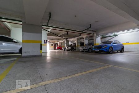 Apartamento à venda com 136m², 3 quartos e 3 vagas Apartamento à venda com 136m², 3 quartos e 3 vagasGaragem