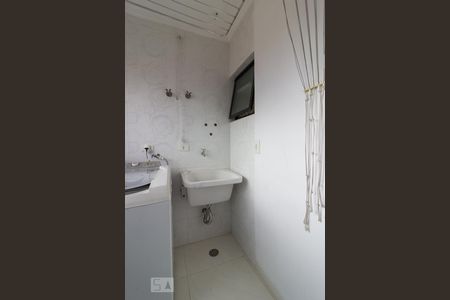 Apartamento à venda com 136m², 3 quartos e 3 vagas Apartamento à venda com 136m², 3 quartos e 3 vagasÁrea de Serviço