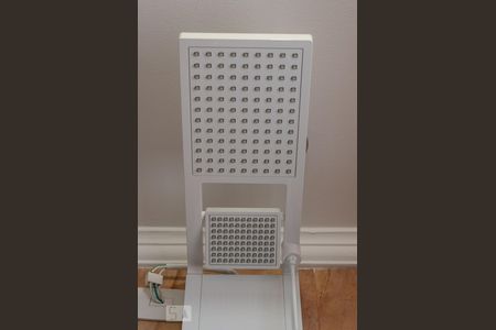 Apartamento à venda com 136m², 3 quartos e 3 vagas Apartamento à venda com 136m², 3 quartos e 3 vagasBanheiro da Suíte Chuveiro