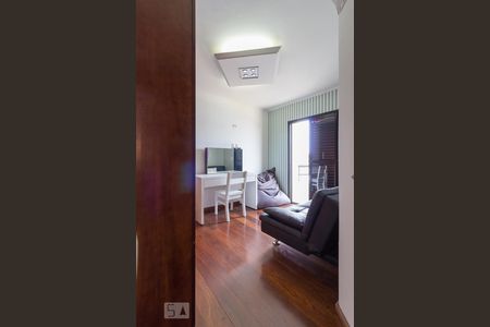 Apartamento à venda com 136m², 3 quartos e 3 vagas Apartamento à venda com 136m², 3 quartos e 3 vagasQuarto 2
