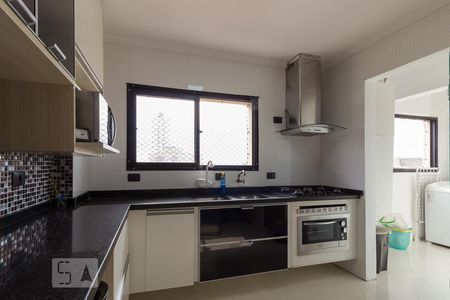 Apartamento à venda com 136m², 3 quartos e 3 vagas Apartamento à venda com 136m², 3 quartos e 3 vagasCozinha