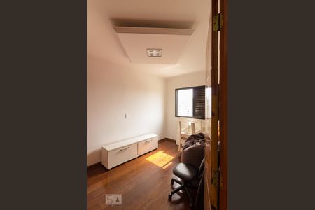 Apartamento à venda com 136m², 3 quartos e 3 vagas Apartamento à venda com 136m², 3 quartos e 3 vagasQuarto 1