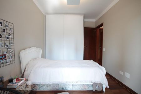 Apartamento à venda com 114m², 3 quartos e 3 vagasQuarto 2