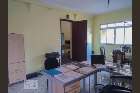 Casa à venda com 550m², 5 quartos e sem vaga Casa à venda com 550m², 5 quartos e sem vagaEscritório