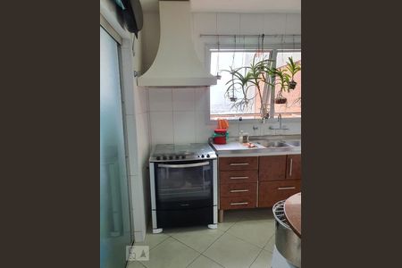 Apartamento à venda com 136m², 3 quartos e 3 vagas Apartamento à venda com 136m², 3 quartos e 3 vagasCozinha