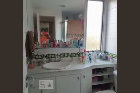Apartamento à venda com 136m², 3 quartos e 3 vagas Apartamento à venda com 136m², 3 quartos e 3 vagasBanheiro