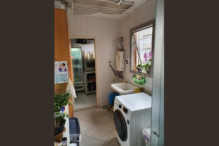 Apartamento à venda com 136m², 3 quartos e 3 vagas Apartamento à venda com 136m², 3 quartos e 3 vagasLavanderia