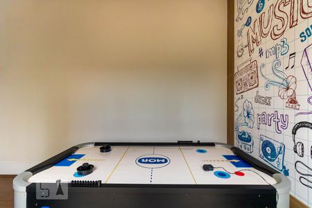 Apartamento à venda com 75m², 2 quartos e 1 vaga Apartamento à venda com 75m², 2 quartos e 1 vagaSalão de jogos Infantil