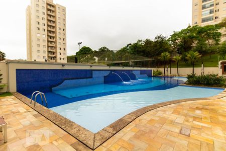 Apartamento à venda com 75m², 2 quartos e 1 vaga Apartamento à venda com 75m², 2 quartos e 1 vagaÁrea comum - Piscina