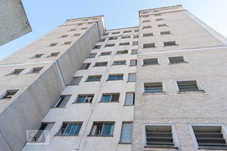 Apartamento à venda com 58m², 2 quartos e 1 vaga Apartamento à venda com 58m², 2 quartos e 1 vagaFachada