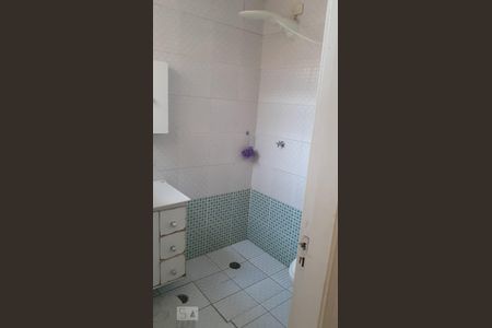 Casa à venda com 200m², 3 quartos e 2 vagas Casa à venda com 200m², 3 quartos e 2 vagasBanheiro Suite 2