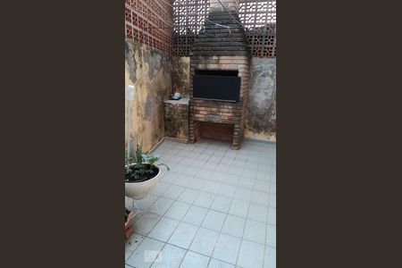 Casa à venda com 200m², 3 quartos e 2 vagas Casa à venda com 200m², 3 quartos e 2 vagasChurrasqueira