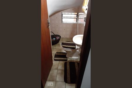 Casa à venda com 200m², 3 quartos e 2 vagas Casa à venda com 200m², 3 quartos e 2 vagasLavabo