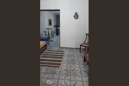 Casa à venda com 200m², 3 quartos e 2 vagas Casa à venda com 200m², 3 quartos e 2 vagasCozinha