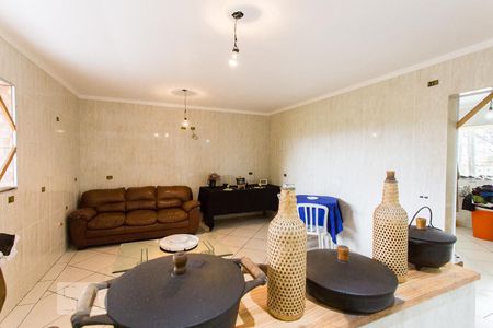 Casa à venda com 750m², 4 quartos e 8 vagasSalão