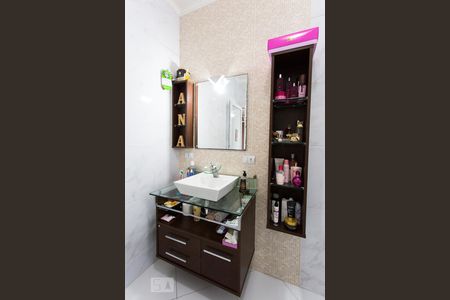 Casa à venda com 750m², 4 quartos e 8 vagasBanheiro da Suíte 4