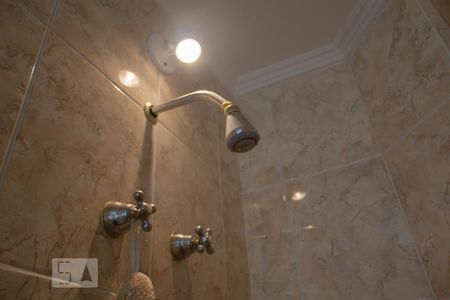 Casa à venda com 225m², 3 quartos e 3 vagas Casa à venda com 225m², 3 quartos e 3 vagasChuveiros com aquecimento solar