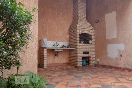 Casa à venda com 225m², 3 quartos e 3 vagas Casa à venda com 225m², 3 quartos e 3 vagasChurrasqueira