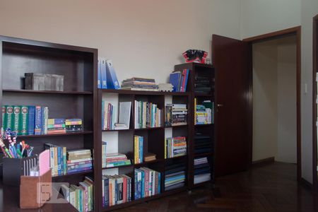 Casa à venda com 225m², 3 quartos e 3 vagas Casa à venda com 225m², 3 quartos e 3 vagasSuíte 3