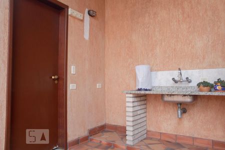 Casa à venda com 225m², 3 quartos e 3 vagas Casa à venda com 225m², 3 quartos e 3 vagasChurrasqueira