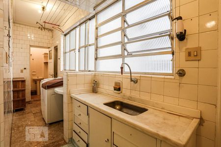 Apartamento à venda com 110m², 2 quartos e 2 vagas Apartamento à venda com 110m², 2 quartos e 2 vagasCozinha