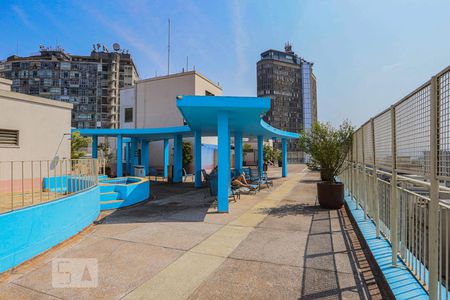 Apartamento à venda com 110m², 2 quartos e 2 vagas Apartamento à venda com 110m², 2 quartos e 2 vagasÁrea comum - Piscina