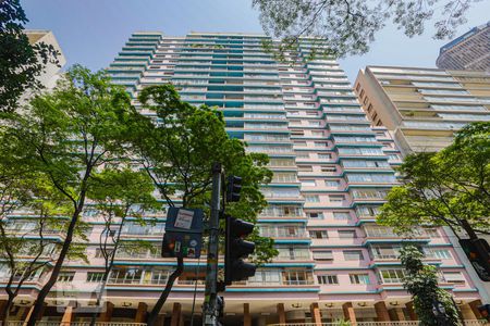 Apartamento à venda com 110m², 2 quartos e 2 vagas Apartamento à venda com 110m², 2 quartos e 2 vagasFachada